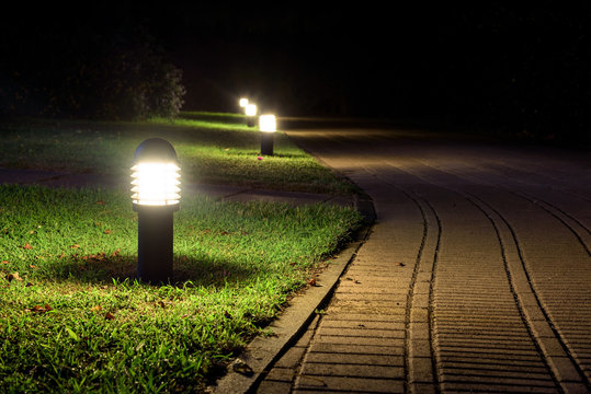Nashville landscaping lighting Outdoor Lighting Company